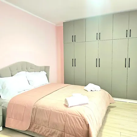 Apartment Dea's Golem (Tirana)
