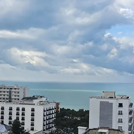 Dea's Lägenhet Golem (Tirana)